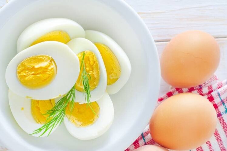 غنی‌سازی تخم‌مرغ با دانه کتان